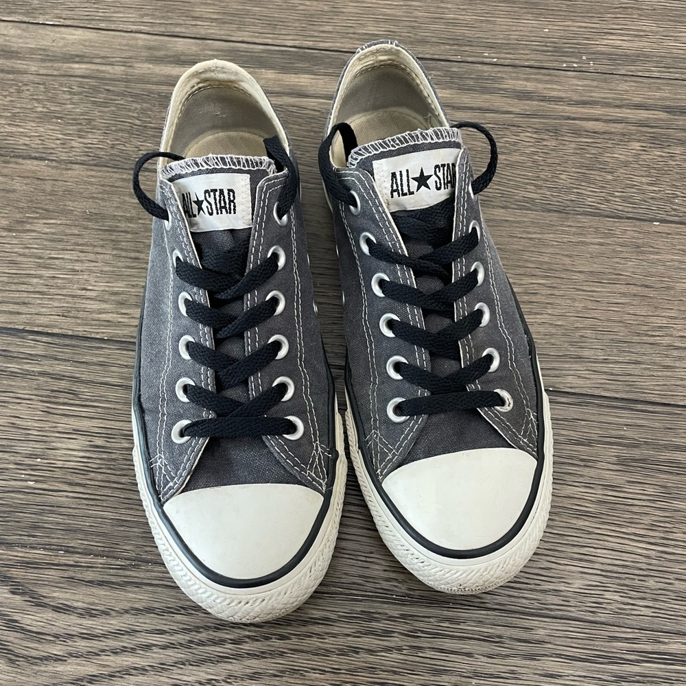 Converse Low Tops